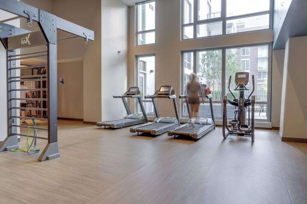 Gorgeous 1 Bedroom At Clarendon With Gym And Rooftop Arlington Exterior foto