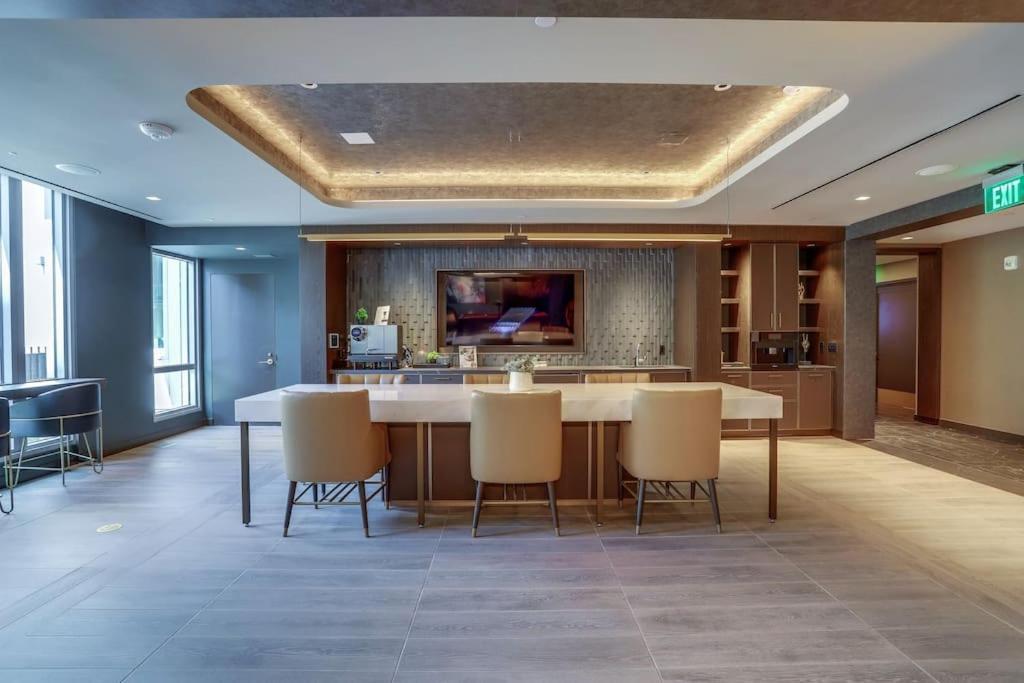 Gorgeous 1 Bedroom At Clarendon With Gym And Rooftop Arlington Exterior foto